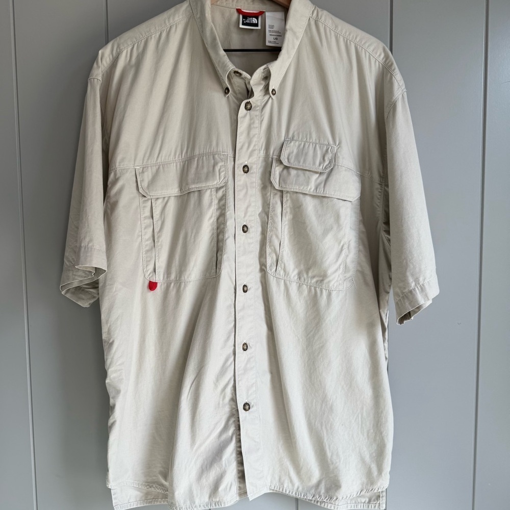 North Face Mens Large Tan Button Front Vented Short Sleeve Hiking Fishing Shirt